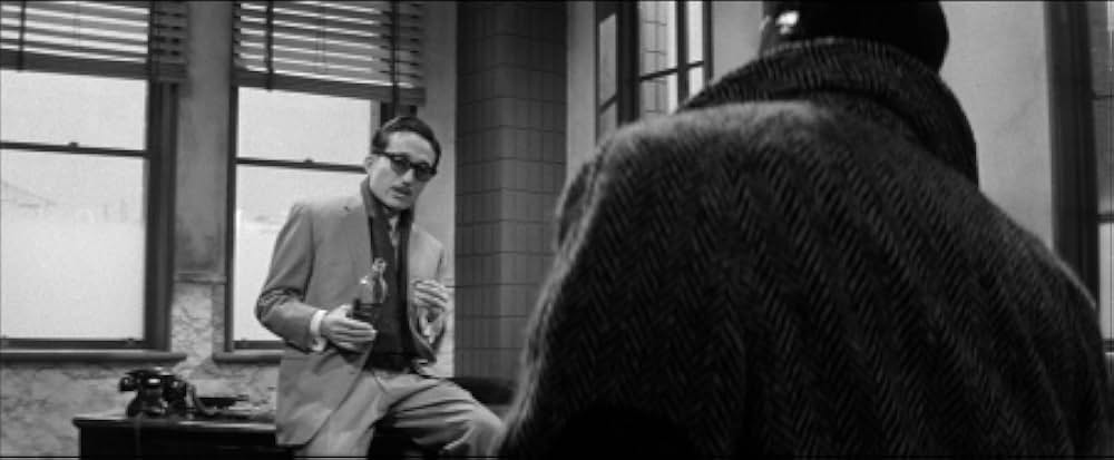 拳銃残酷物語の画像