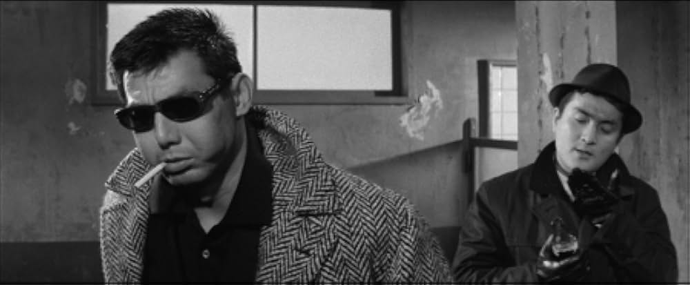 拳銃残酷物語の画像