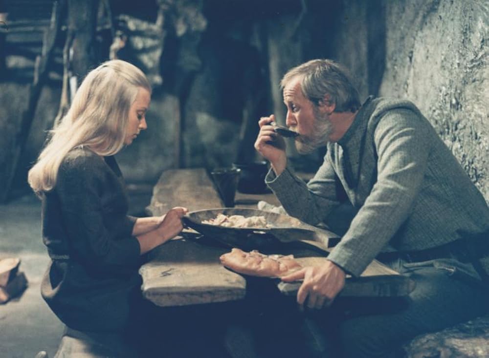 アムールの画像