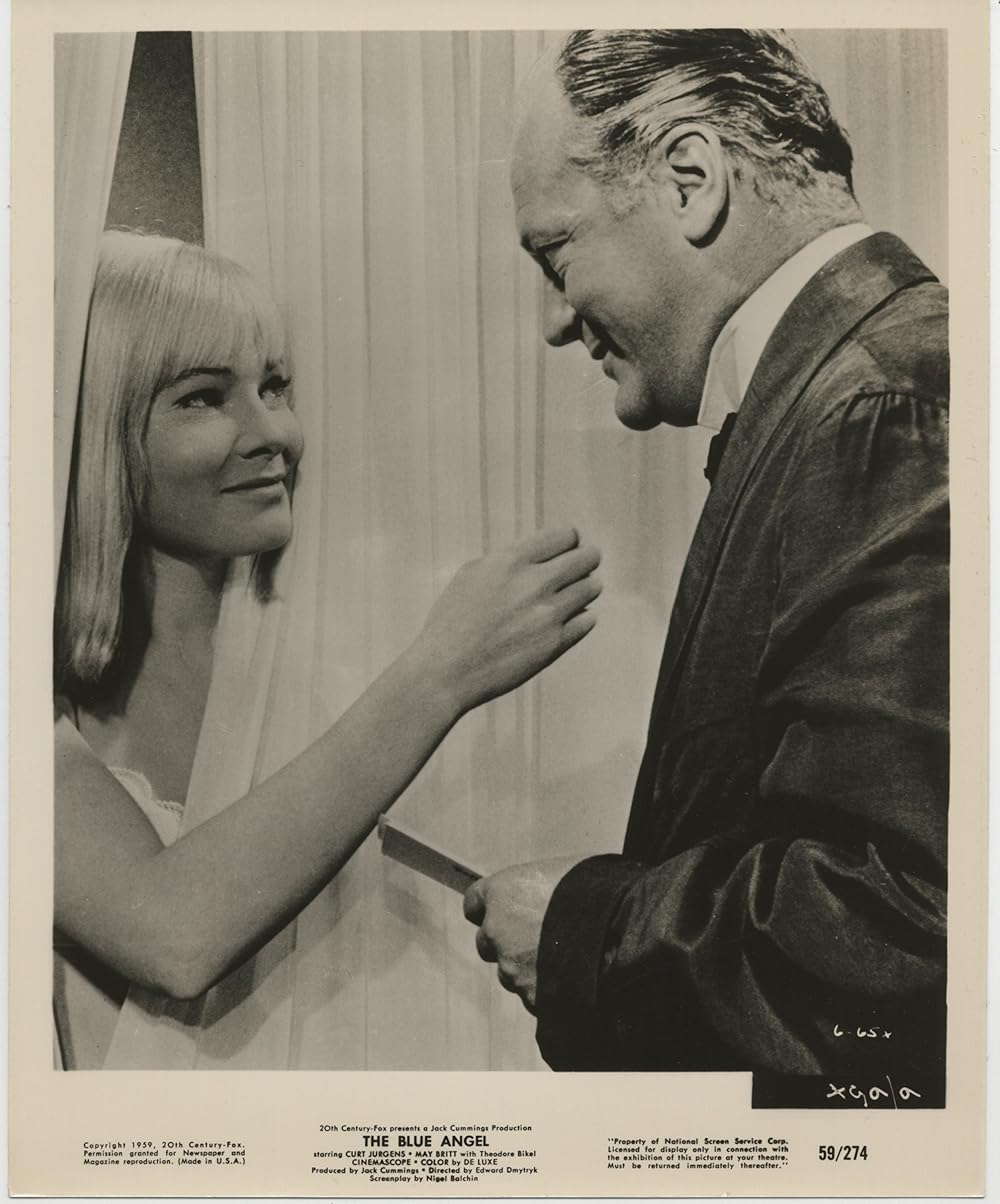 嘆きの天使の画像