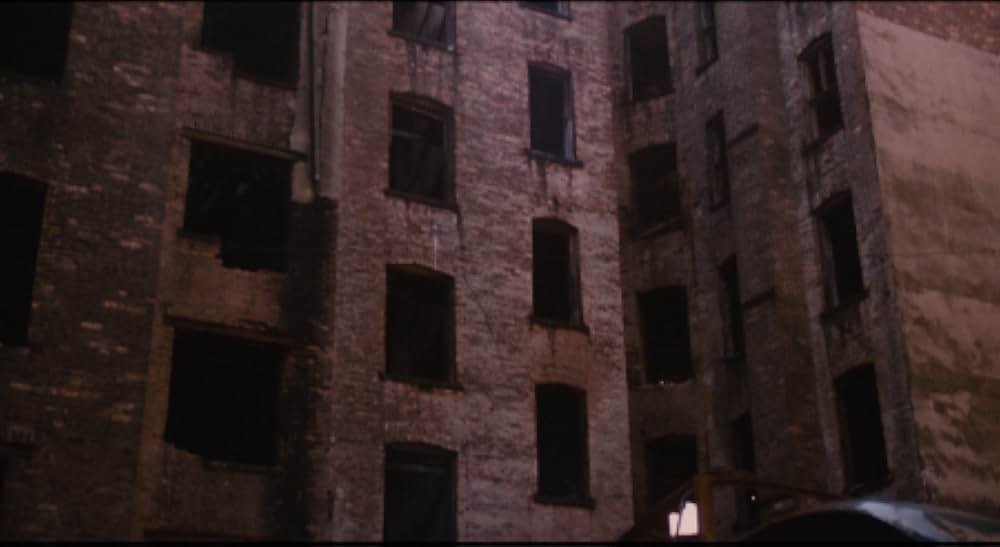 人間の証明の画像