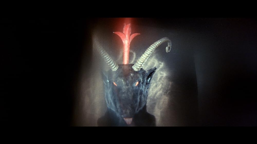 怪奇と幻想の島の画像