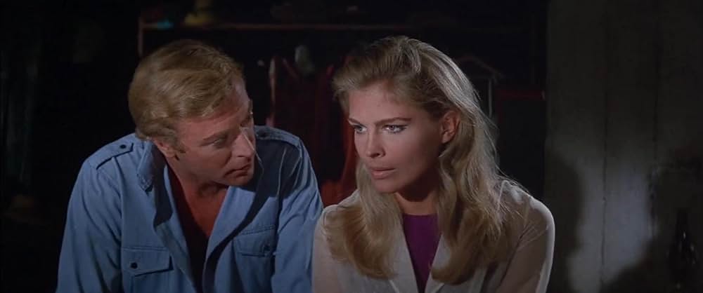 怪奇と幻想の島の画像