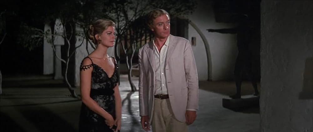 怪奇と幻想の島の画像