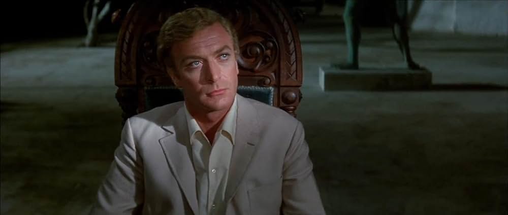 怪奇と幻想の島の画像