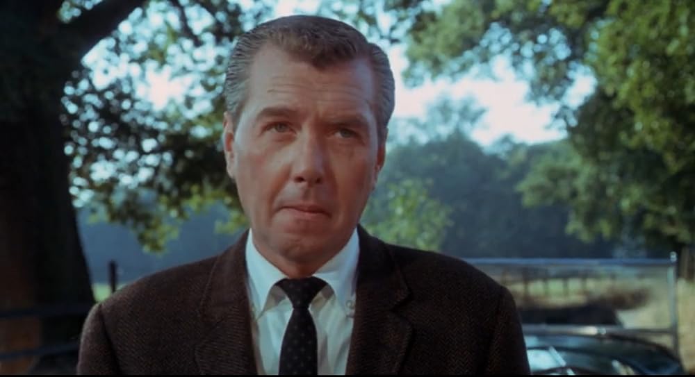 宇宙からの侵入者の画像