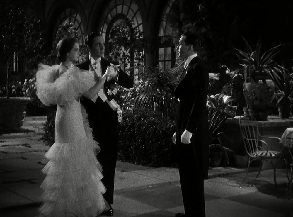 明日なき抱擁の画像