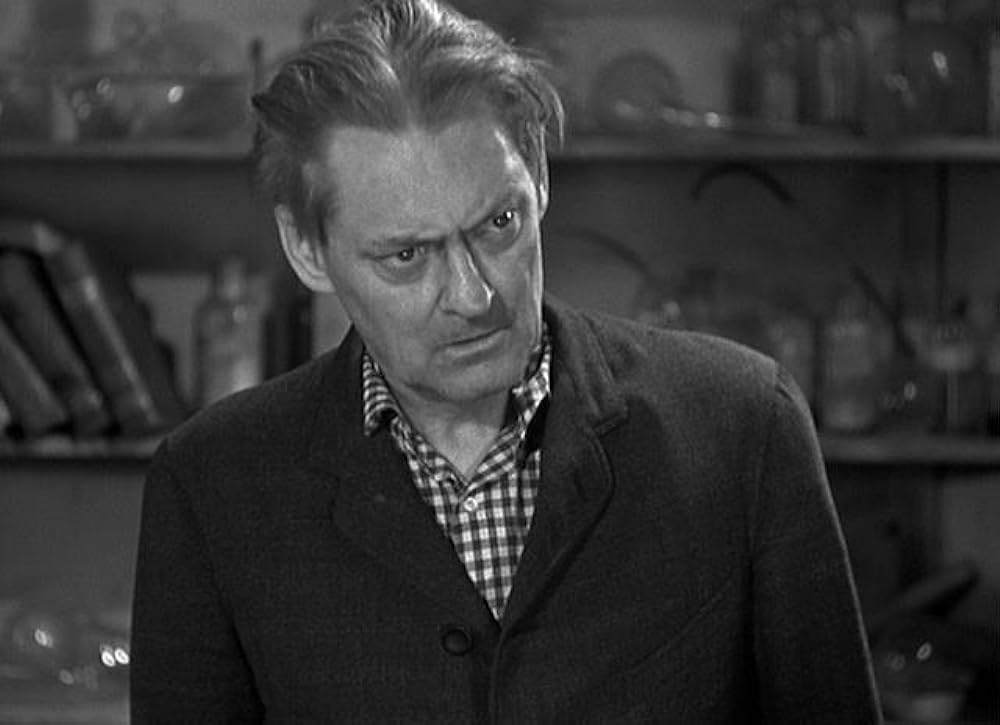 悪魔の人形の画像