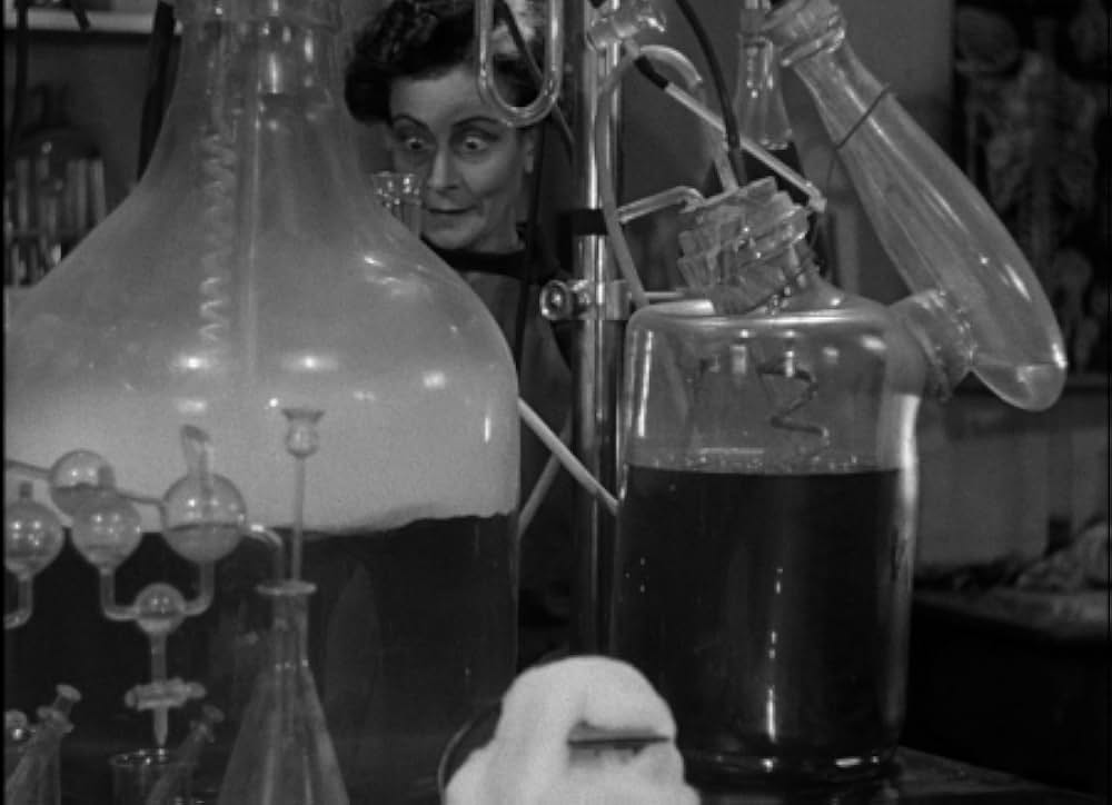 悪魔の人形の画像