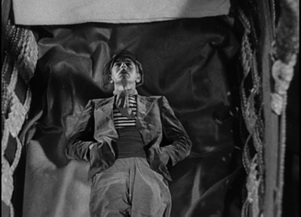 悪魔の人形の画像