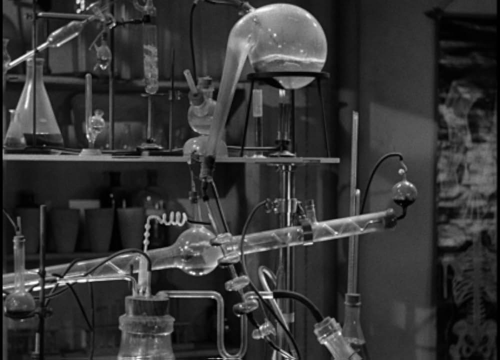 悪魔の人形の画像