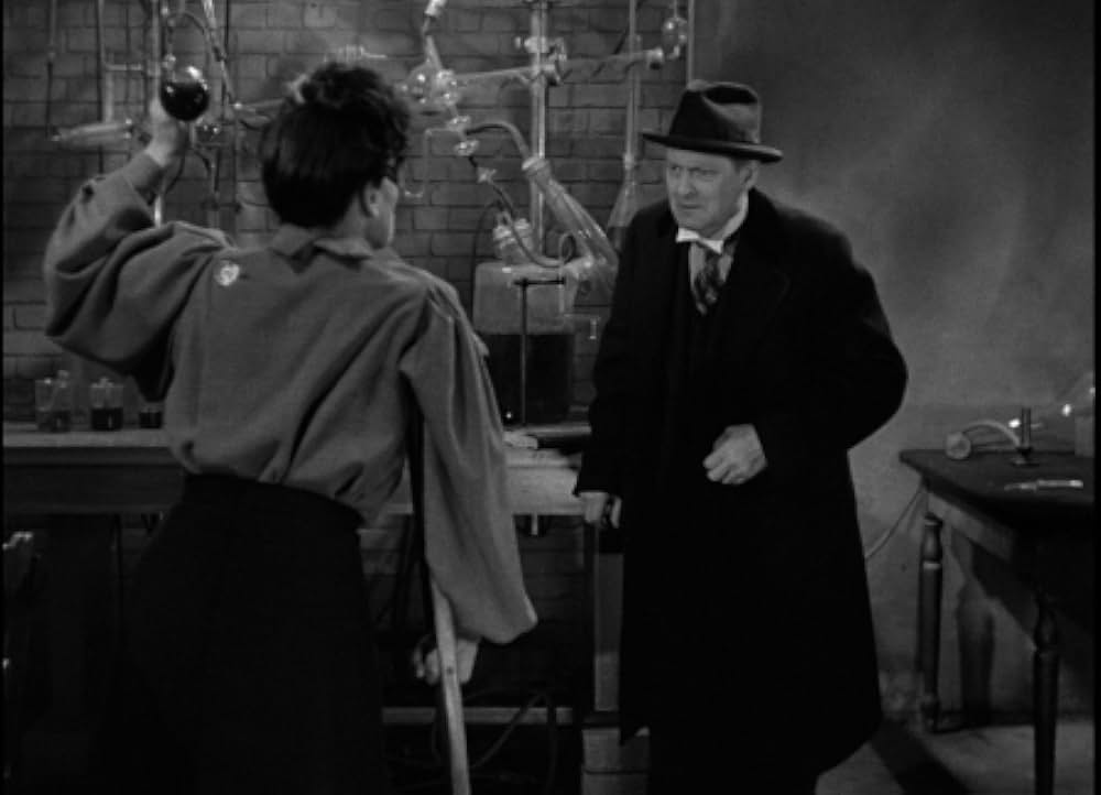 悪魔の人形の画像