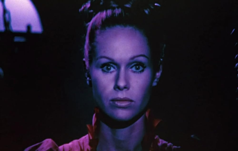 恐怖の吸血美女の画像