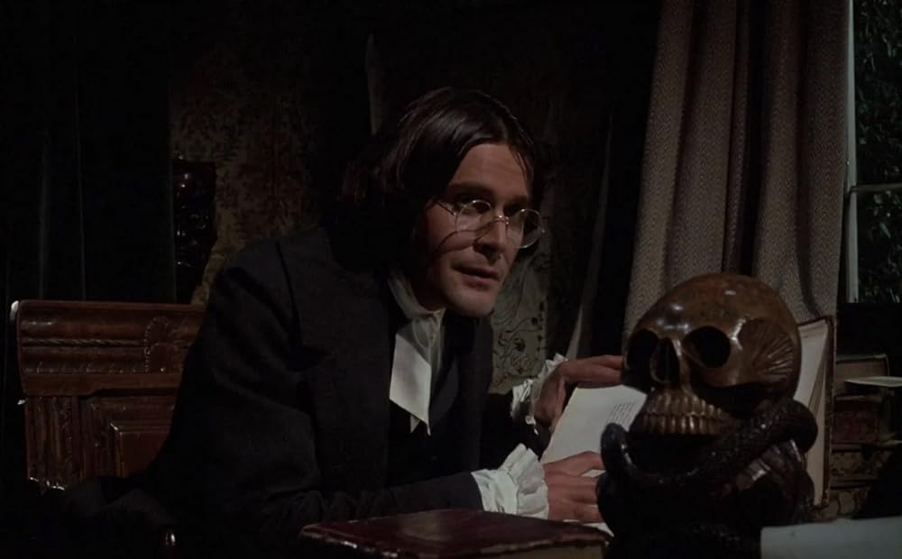 恐怖の吸血美女の画像