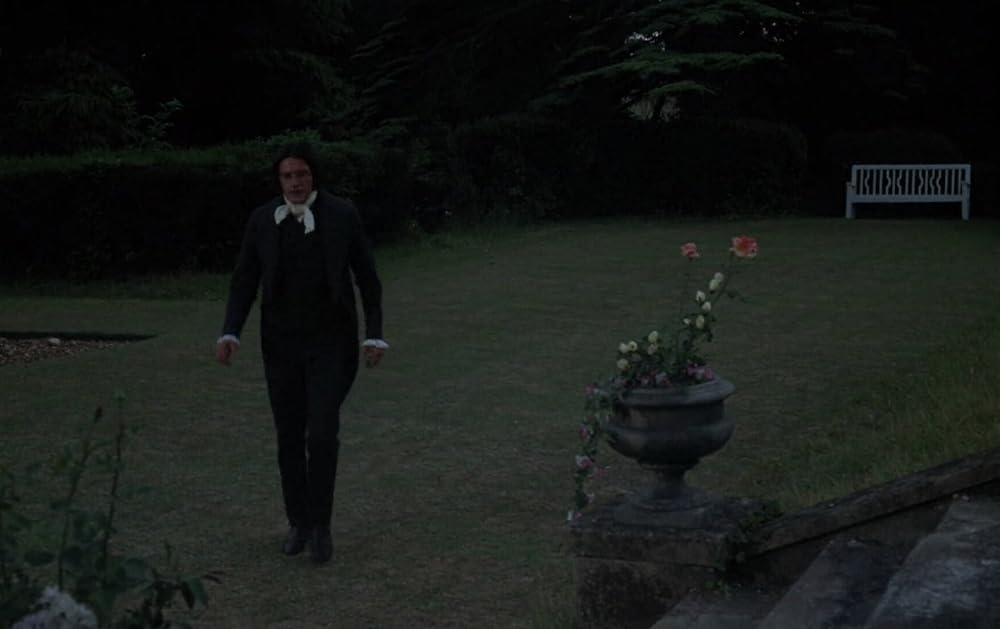 恐怖の吸血美女の画像