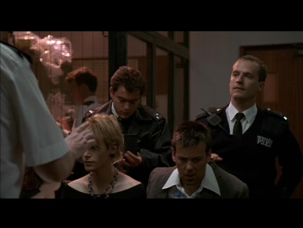 ディファレント・フォー・ガールズの画像