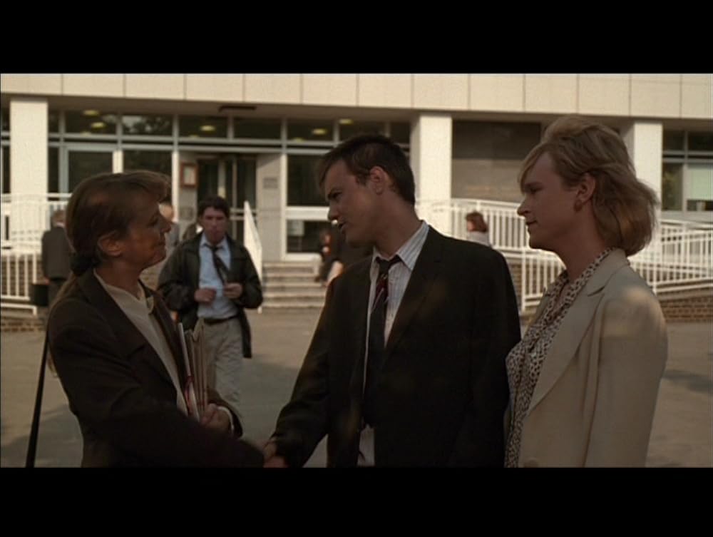 ディファレント・フォー・ガールズの画像