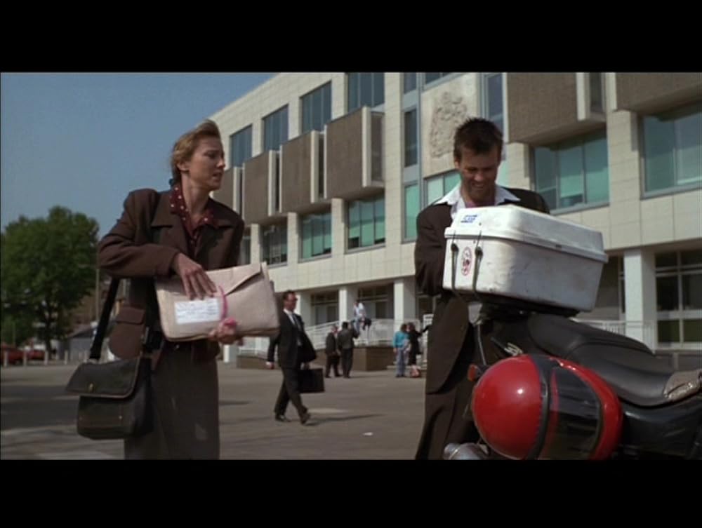 ディファレント・フォー・ガールズの画像