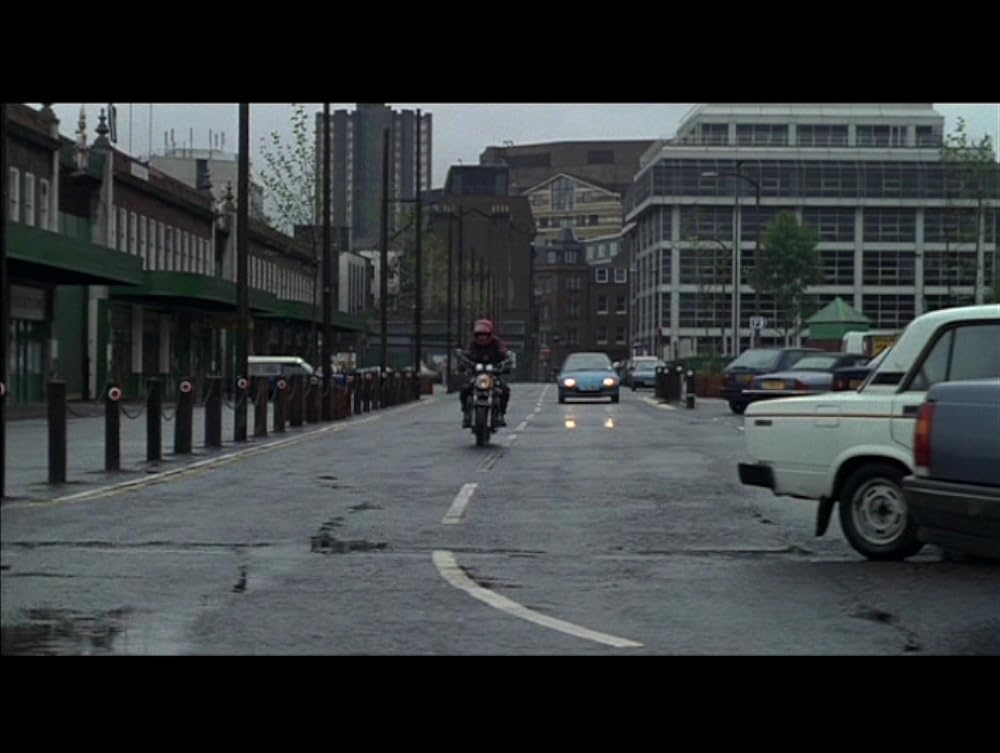 ディファレント・フォー・ガールズの画像