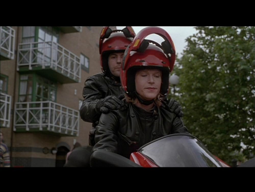 ディファレント・フォー・ガールズの画像