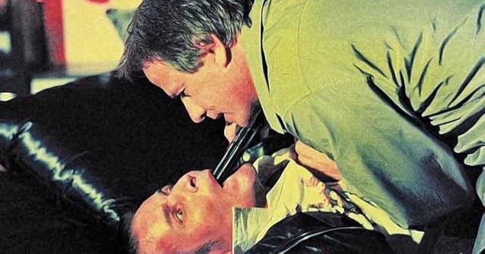 ネバー・セイ・ダイの画像