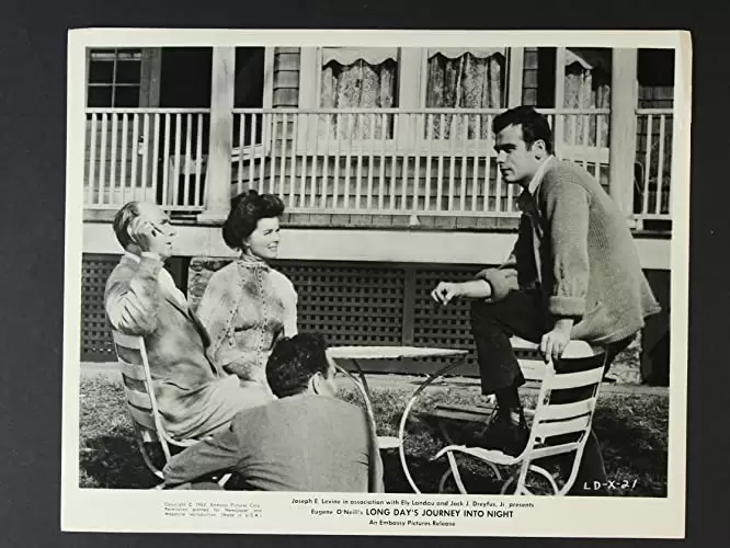 「夜への長い旅路」キャサリン・ヘプバーン & ディーン・ストックウェル & ラルフ・リチャードソンの画像