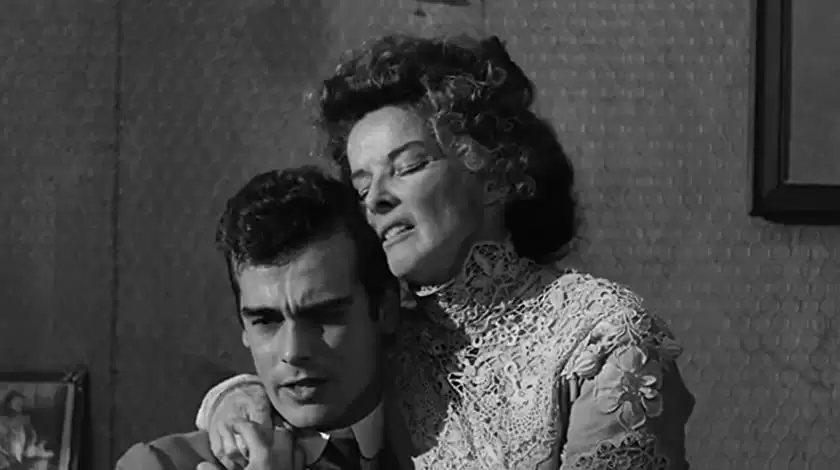 「夜への長い旅路」キャサリン・ヘプバーン & ディーン・ストックウェルの画像