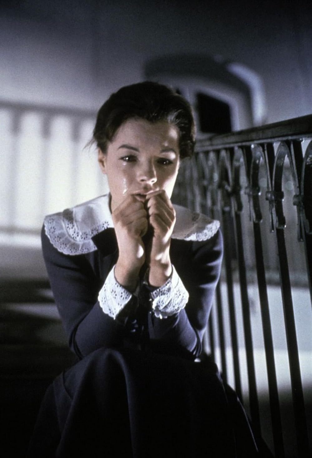 制服の処女の画像