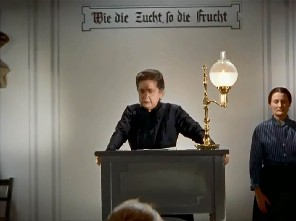 制服の処女の画像