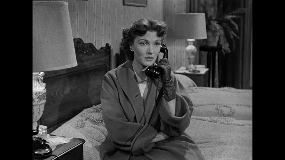 眠りなき街の画像