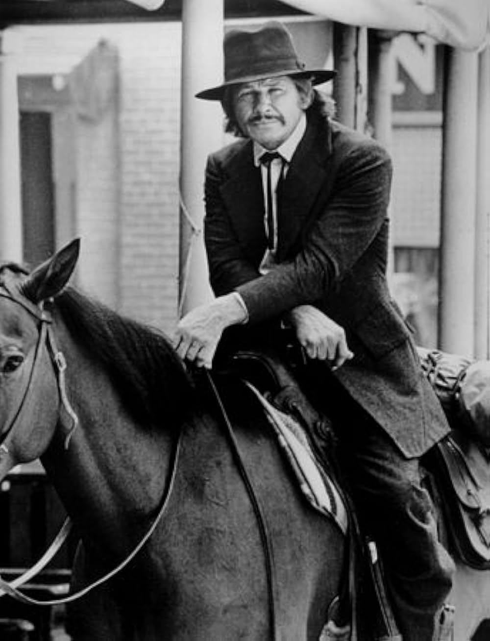 「正午から3時まで」の画像