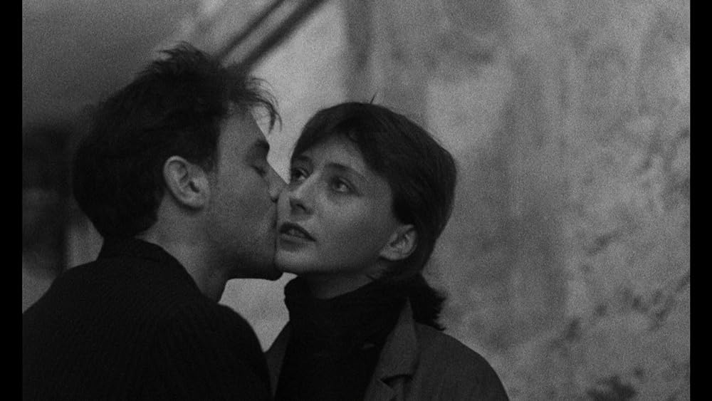 彼女は陽光の下で長い時を過ごしたの画像