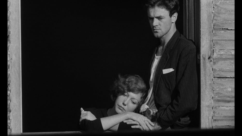 彼女は陽光の下で長い時を過ごしたの画像