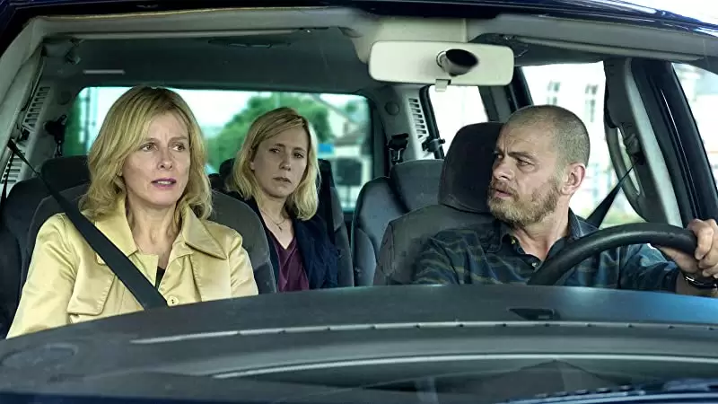 「リトル・ティックルズ」クロビス・コルニアック & カリン・ビアール & Andréa Bescondの画像