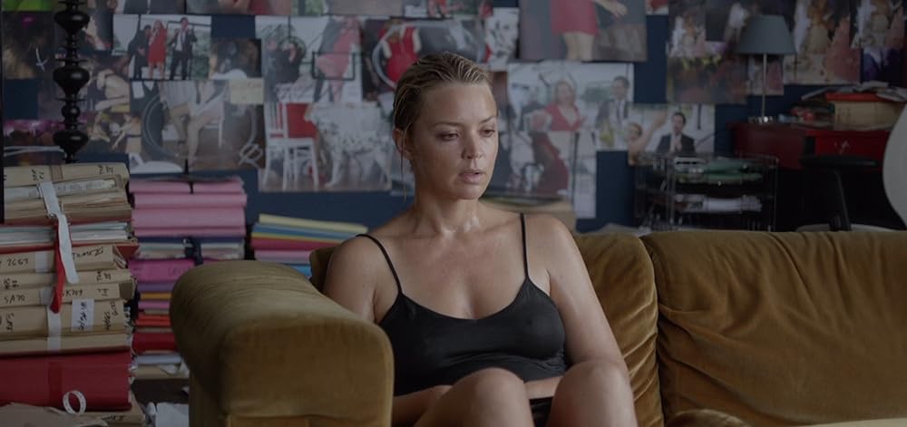 ヴィクトリアとベッドで／ヴィクトリアの画像