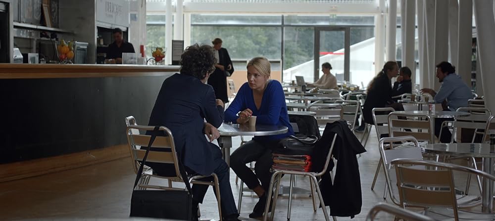 ヴィクトリアとベッドで／ヴィクトリアの画像