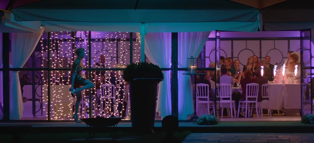 ヴィクトリアとベッドで／ヴィクトリアの画像