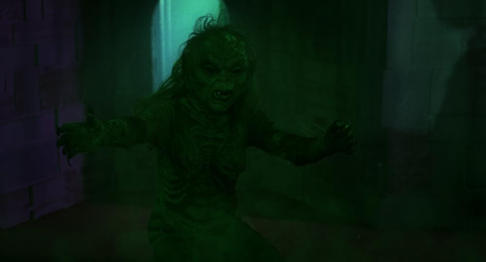 悪魔の封印／彼女の眼が光る時、悪魔の血は甦えるの画像