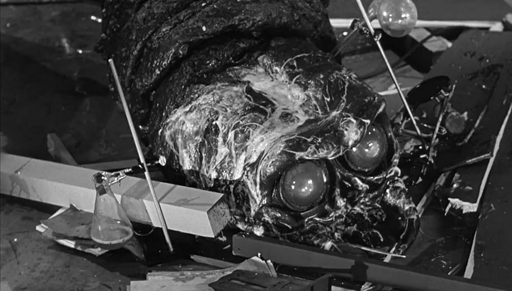 大怪獣出現の画像