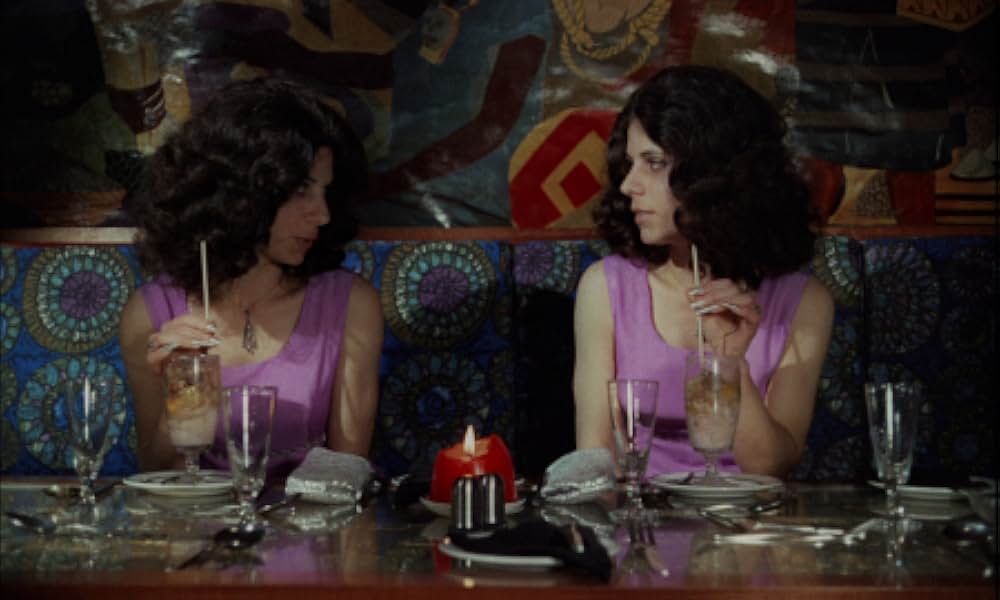 小さな目撃者の画像