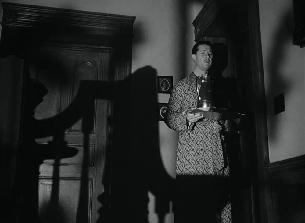 「眠りの館」の画像