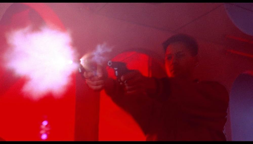 復讐は薔薇の香りの写真