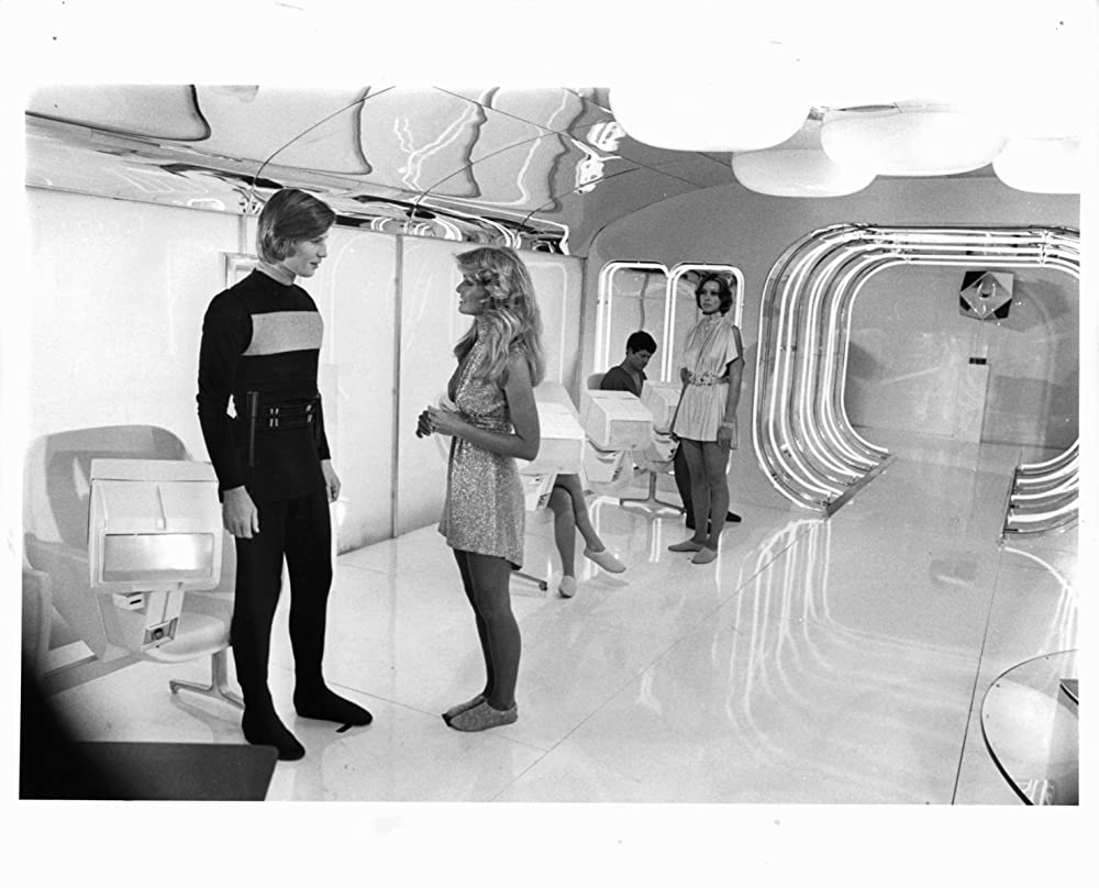 「2300年未来への旅」ジェニー・アガター & ファラ・フォーセット & マイケル・ヨークの画像