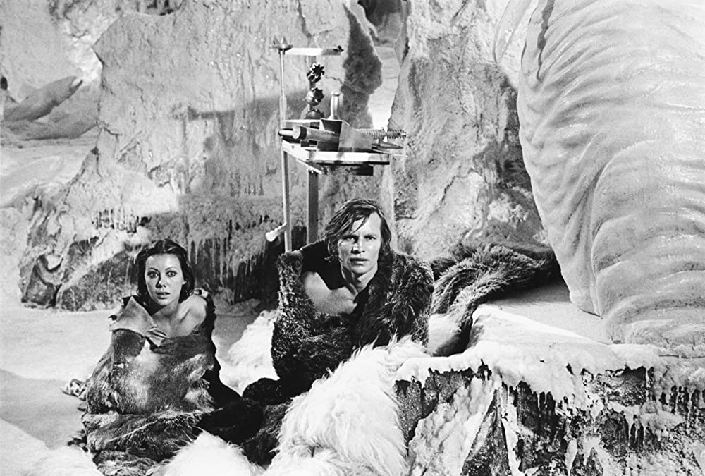 「2300年未来への旅」ジェニー・アガター & マイケル・ヨークの画像