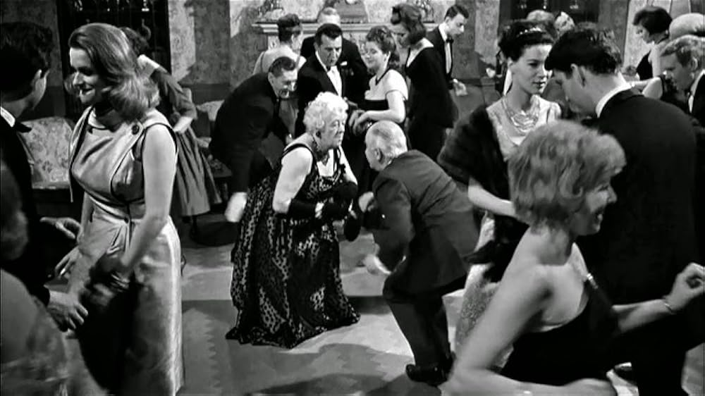 ミス・マープル／寄宿舎の殺人の画像