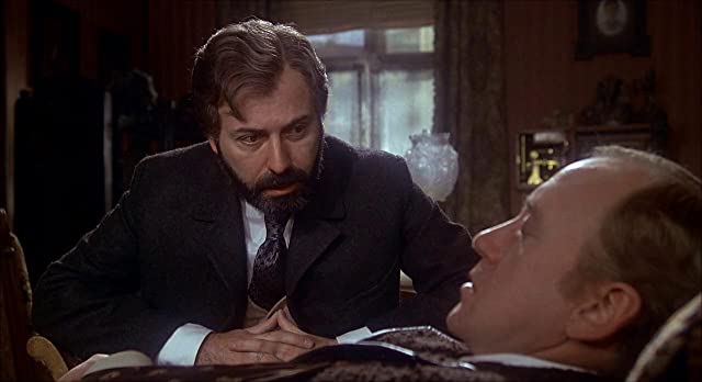 「シャーロック・ホームズの素敵な挑戦」アラン・アーキン & ニコル・ウィリアムソンの画像