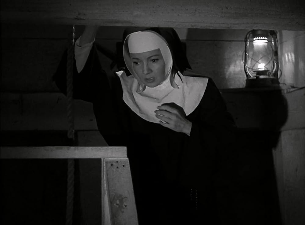 丘の雷鳴の画像