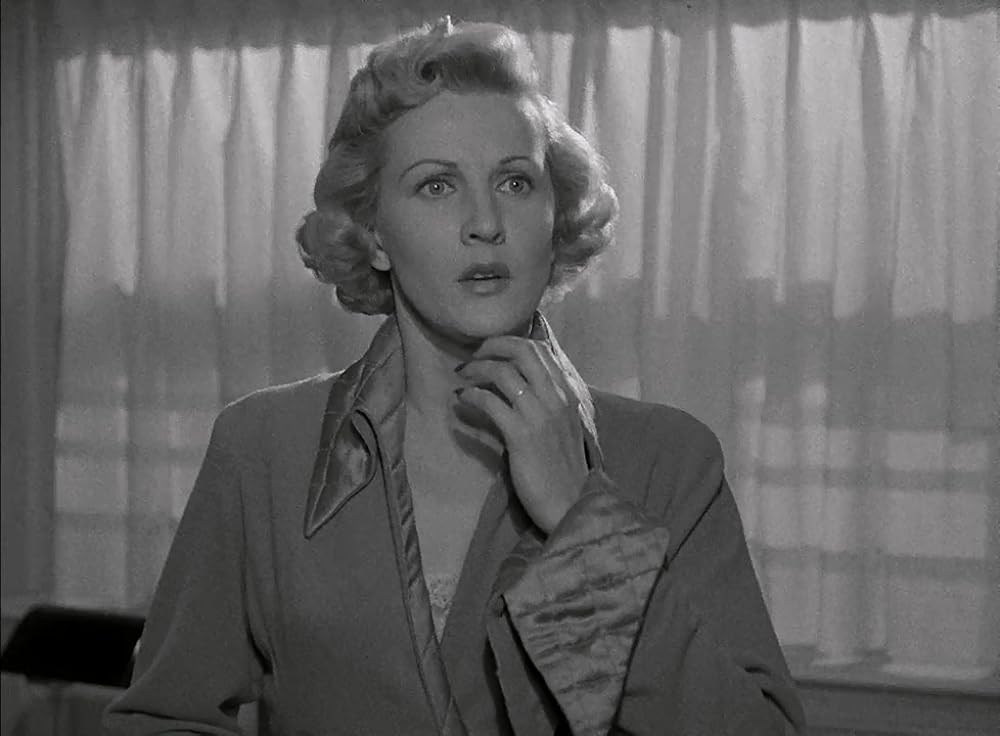 丘の雷鳴の画像