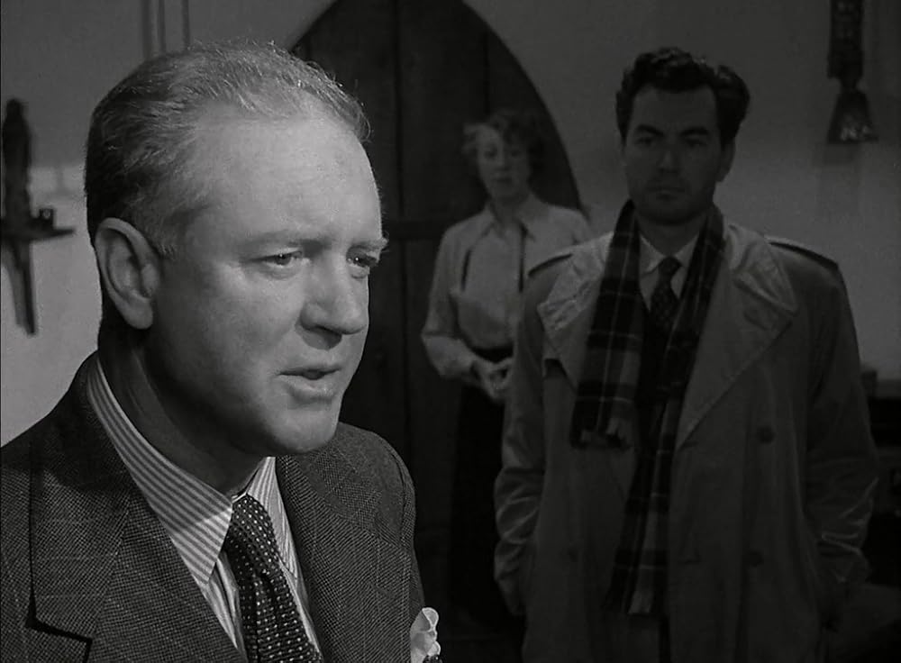 丘の雷鳴の画像