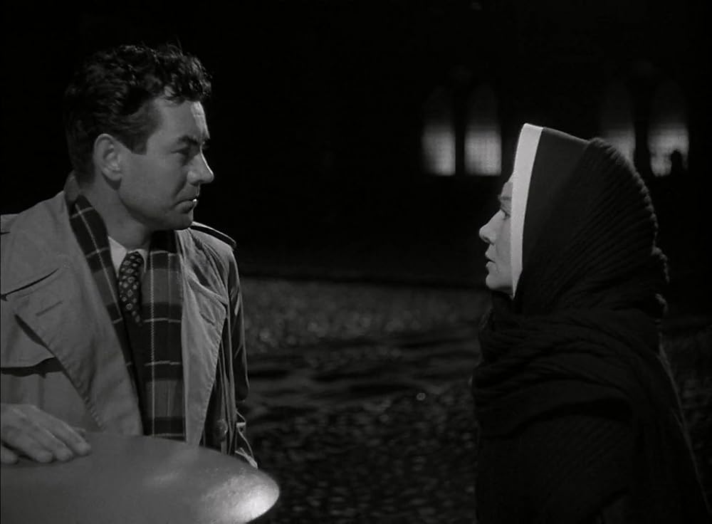 丘の雷鳴の画像